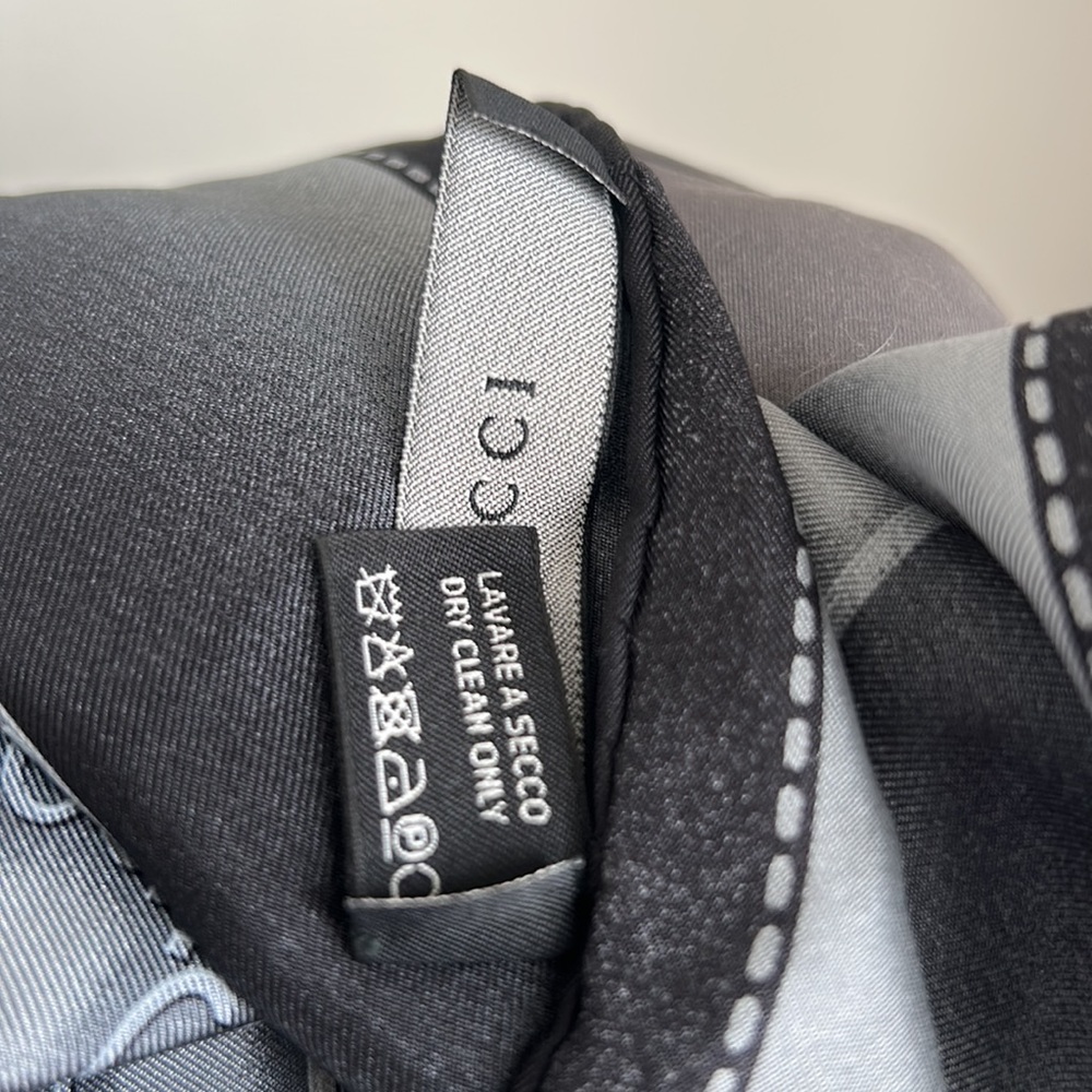 Authentic Gucci Scarf - Picture 4 of 4